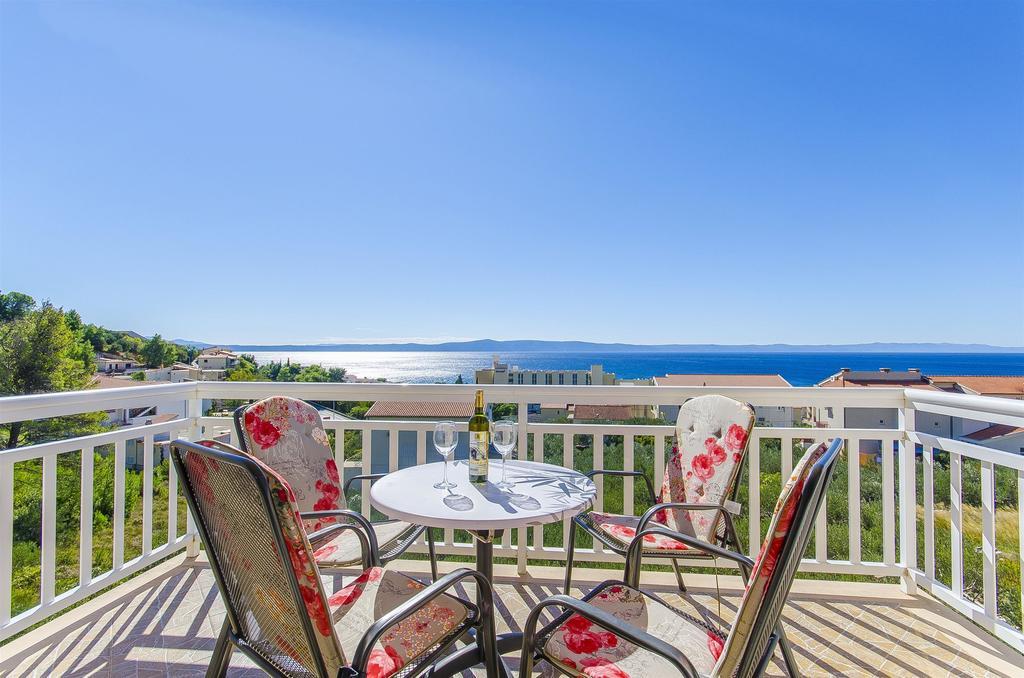 Apartments Seaview Tucepi Exterior photo