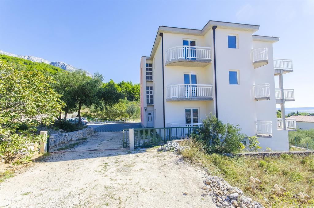 Apartments Seaview Tucepi Exterior photo